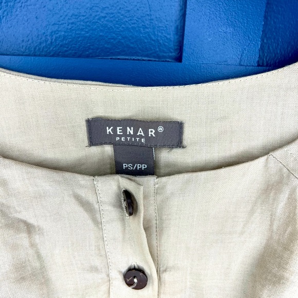 Sleeveless linen style button up top Size Small Petite - Picture 4 of 4